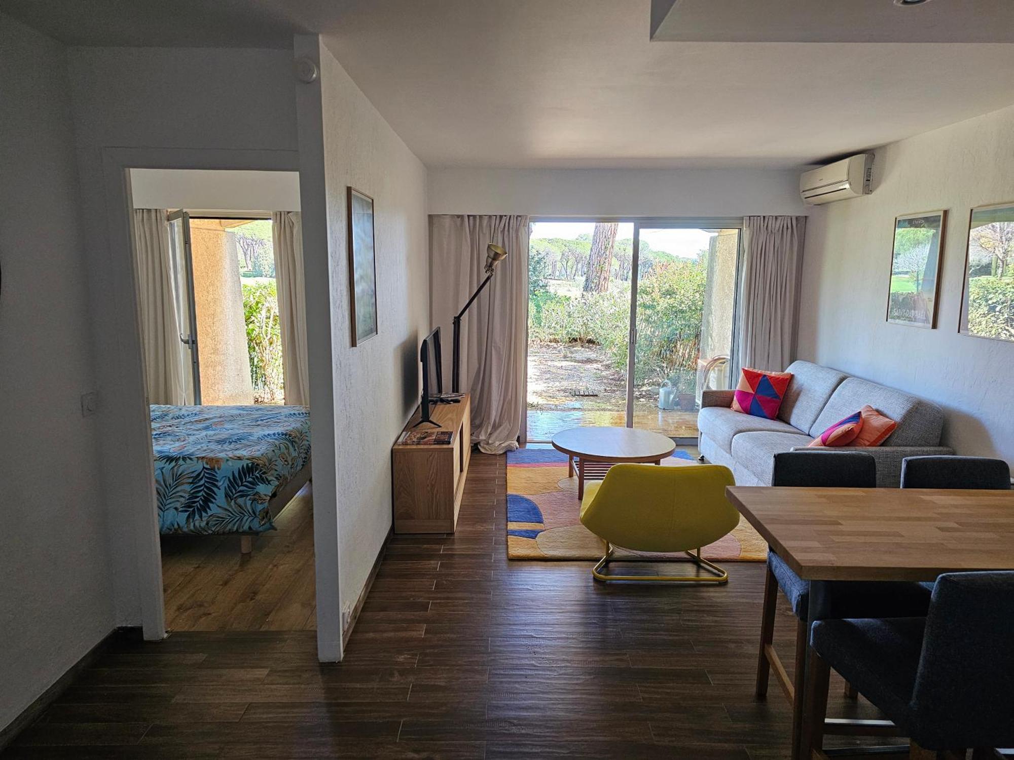 Appartement Golf De Valescure Avec Jardin Saint-Raphael  Luaran gambar